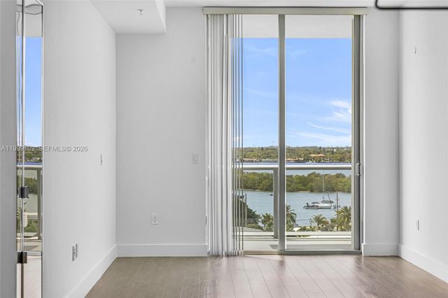 7928 East Dr 902, North Bay Village, FL 33141