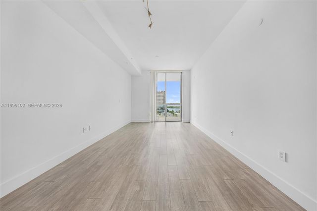 7928 East Dr 902, North Bay Village, FL 33141