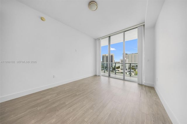 7928 East Dr 902, North Bay Village, FL 33141