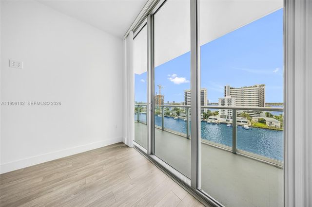 7928 East Dr 902, North Bay Village, FL 33141