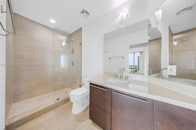 7928 East Dr 902, North Bay Village, FL 33141