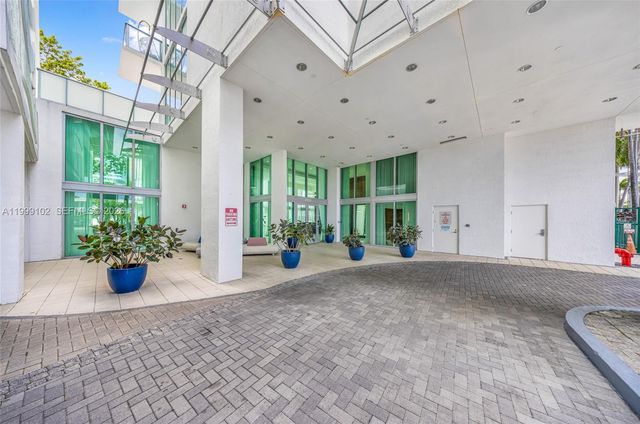 7928 East Dr 902, North Bay Village, FL 33141