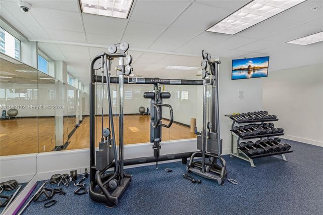 7928 East Dr 902, North Bay Village, FL 33141