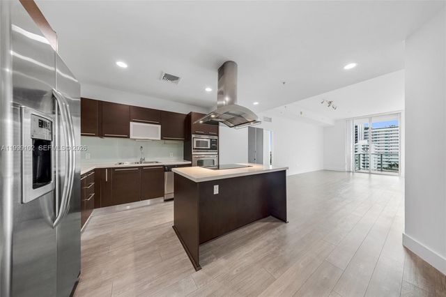 7928 East Dr 902, North Bay Village, FL 33141