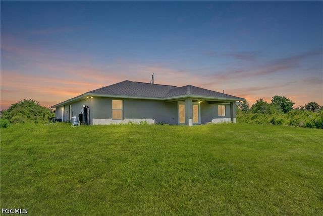 2605 57th ST W, Lehigh Acres, FL 33971