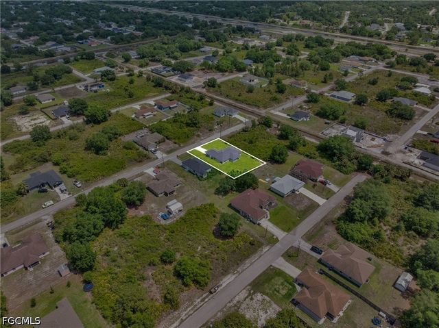 2605 57th ST W, Lehigh Acres, FL 33971