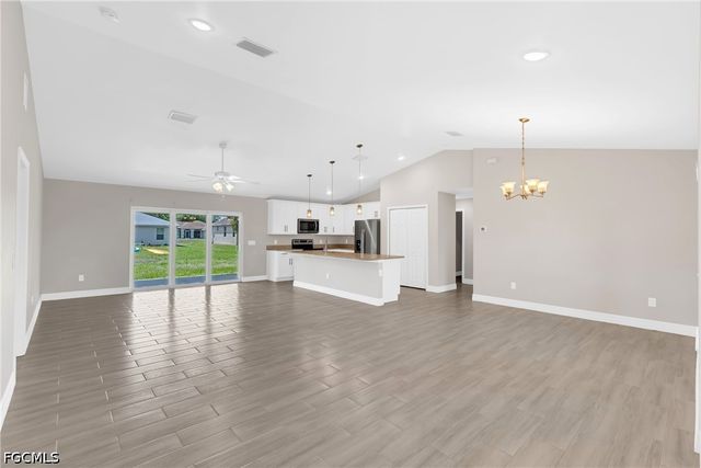 2605 57th ST W, Lehigh Acres, FL 33971