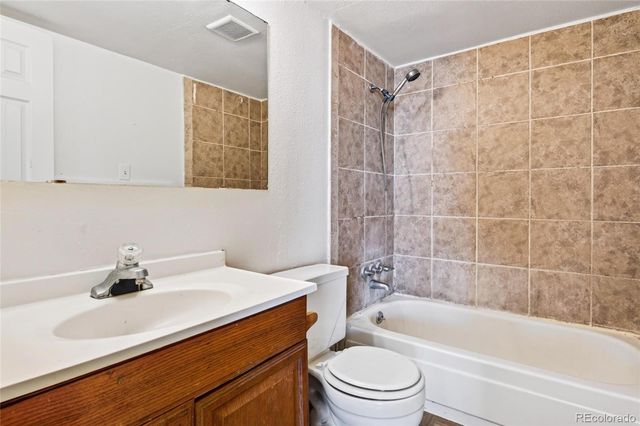 10211 Ura Lane 9-207, Thornton, CO 80260