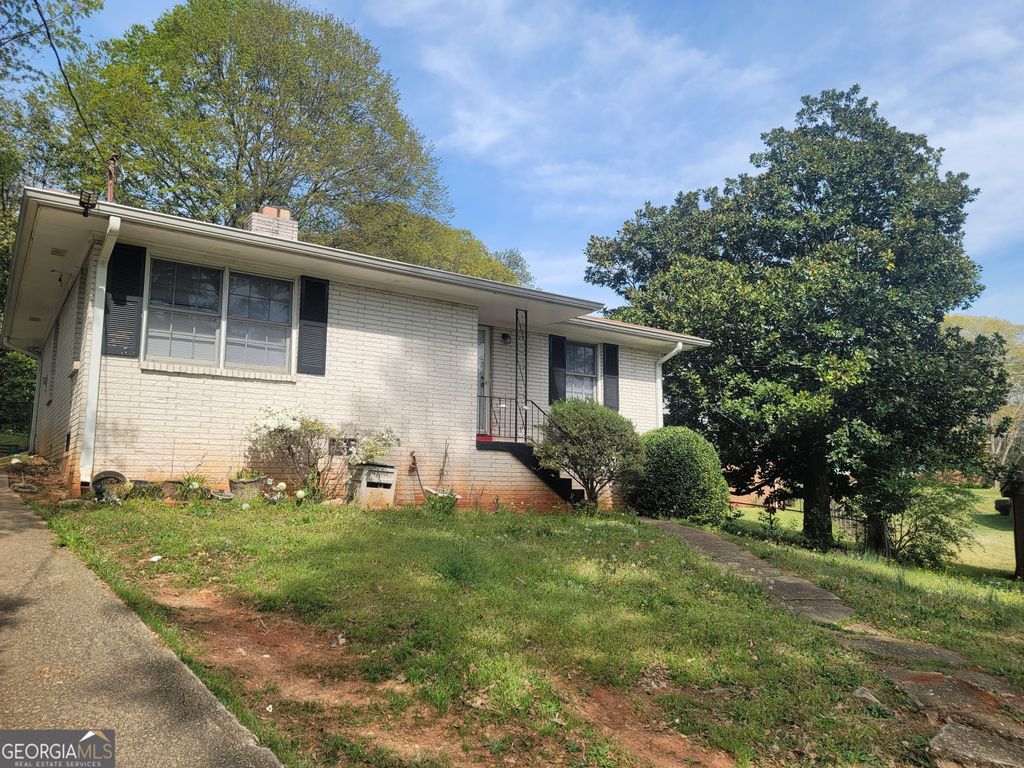 7588 Covington Highway, Lithonia, GA 30058