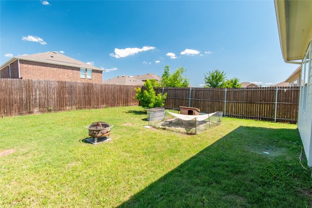 756 Wellington Drive, Lavon, TX 75166