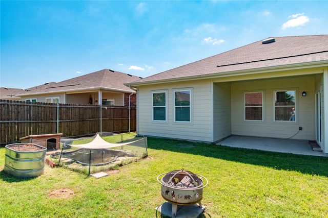 756 Wellington Drive, Lavon, TX 75166