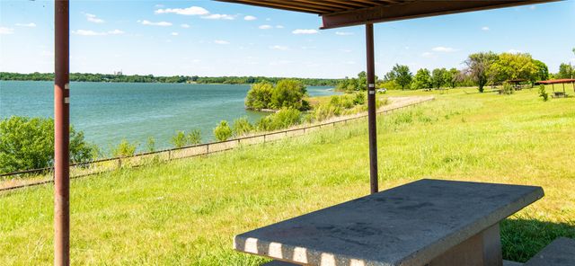 756 Wellington Drive, Lavon, TX 75166