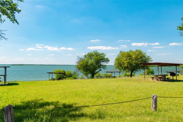 756 Wellington Drive, Lavon, TX 75166