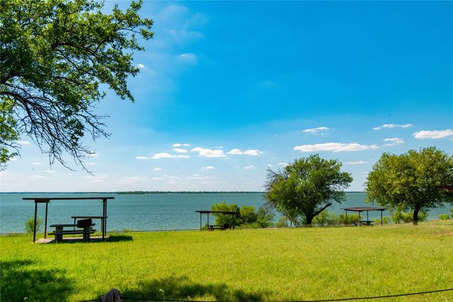 756 Wellington Drive, Lavon, TX 75166