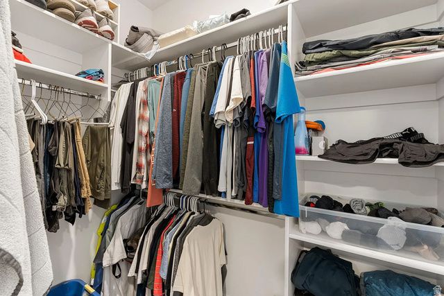 2046 N VISTA DR, Washington, UT 84780