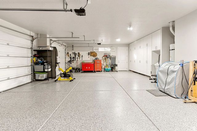 2046 N VISTA DR, Washington, UT 84780