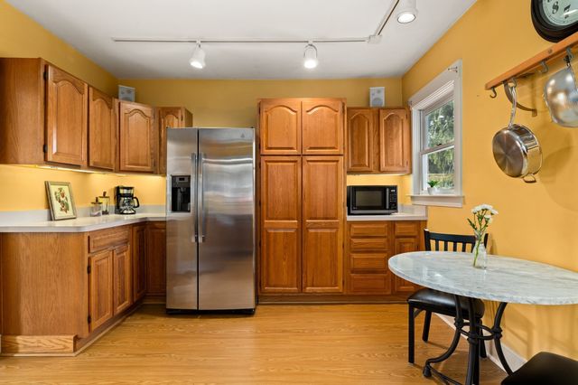 35 Waldron Rd, Braintree, MA 02184