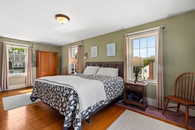 35 Waldron Rd, Braintree, MA 02184
