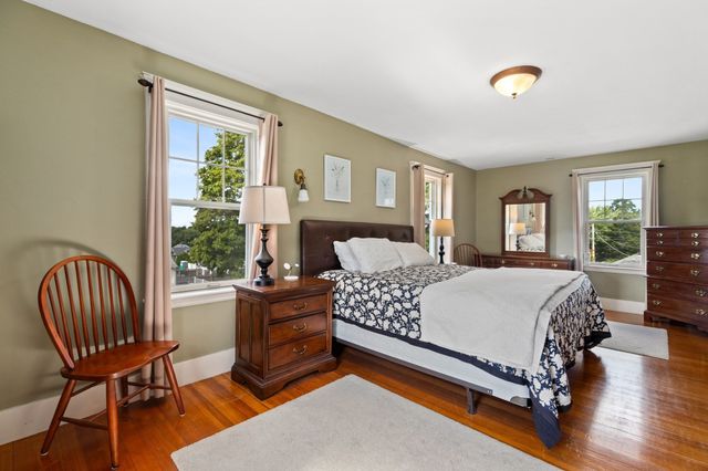 35 Waldron Rd, Braintree, MA 02184