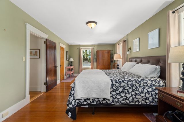 35 Waldron Rd, Braintree, MA 02184