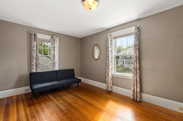 35 Waldron Rd, Braintree, MA 02184