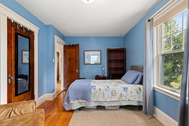 35 Waldron Rd, Braintree, MA 02184