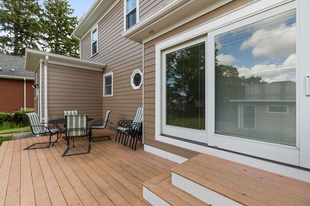 35 Waldron Rd, Braintree, MA 02184
