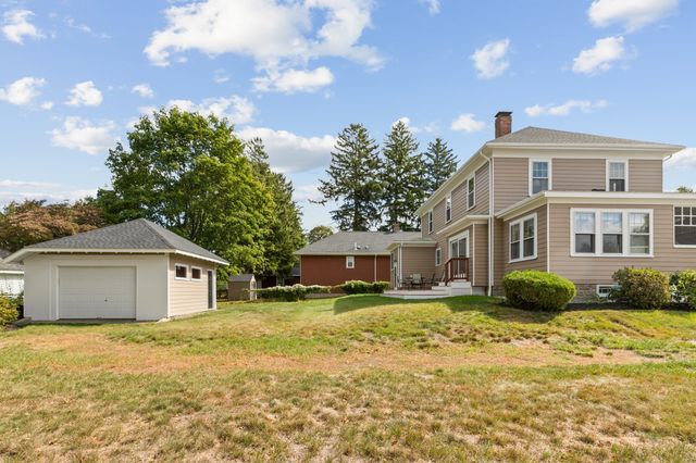 35 Waldron Rd, Braintree, MA 02184