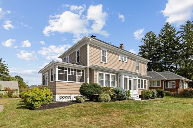 35 Waldron Rd, Braintree, MA 02184
