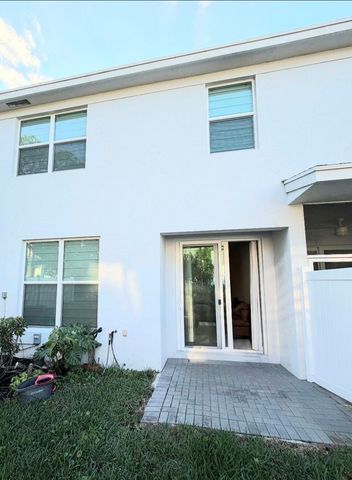 4326 Hammock Grove Drive, Lake Worth, FL 33467