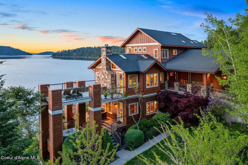 865 E Pine Ridge Dr, Harrison, ID 83833