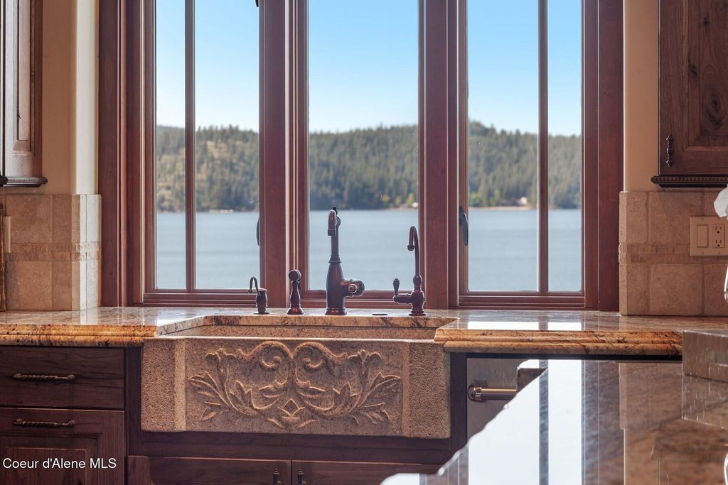 865 E Pine Ridge Dr, Harrison, ID 83833 photo 13