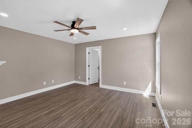 2418 Rock Dam Road, Lincolnton, NC 28092