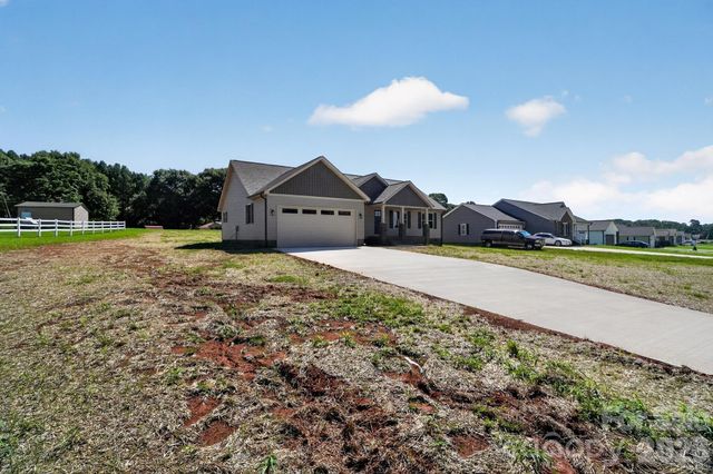 2418 Rock Dam Road, Lincolnton, NC 28092