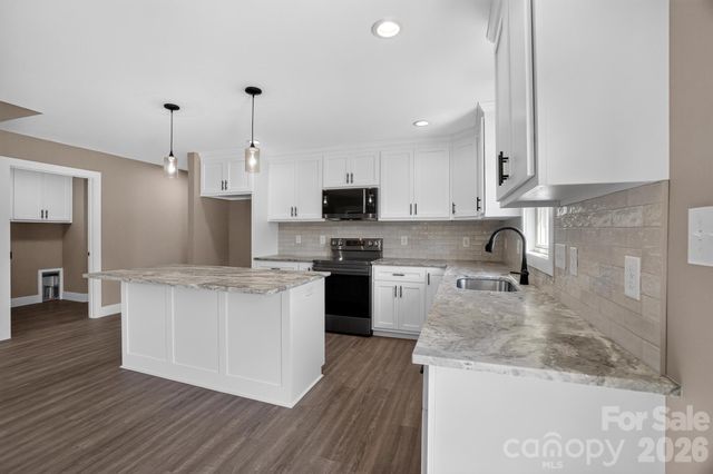 2418 Rock Dam Road, Lincolnton, NC 28092