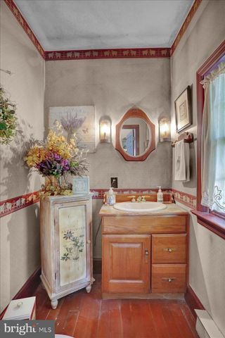 32 KREIDER AVE, Lancaster, PA 17601