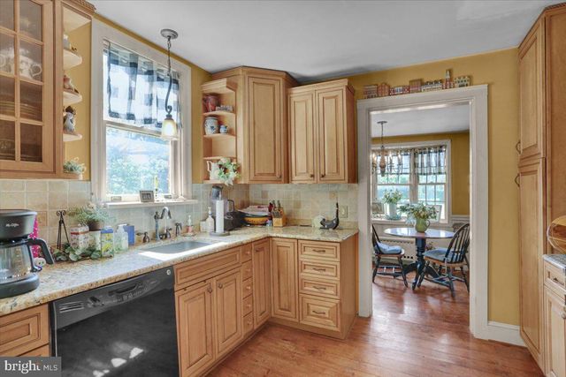 32 KREIDER AVE, Lancaster, PA 17601