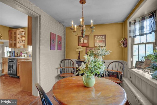 32 KREIDER AVE, Lancaster, PA 17601