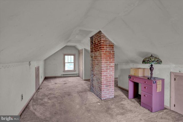 32 KREIDER AVE, Lancaster, PA 17601
