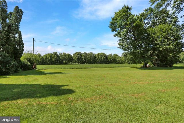 32 KREIDER AVE, Lancaster, PA 17601