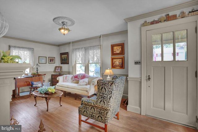32 KREIDER AVE, Lancaster, PA 17601