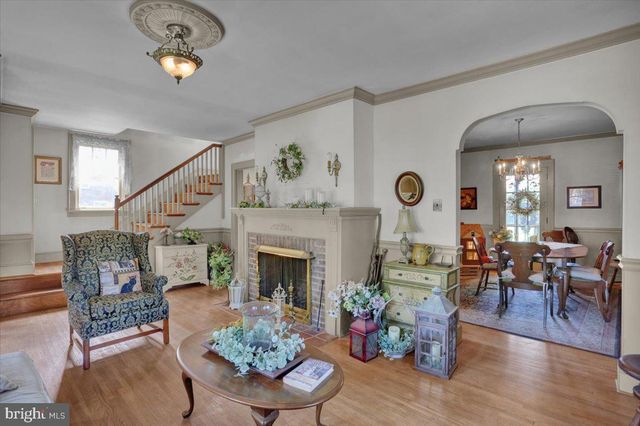 32 KREIDER AVE, Lancaster, PA 17601