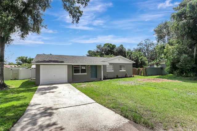 1002 N BRACEWELL DRIVE, Plant City, FL 33563