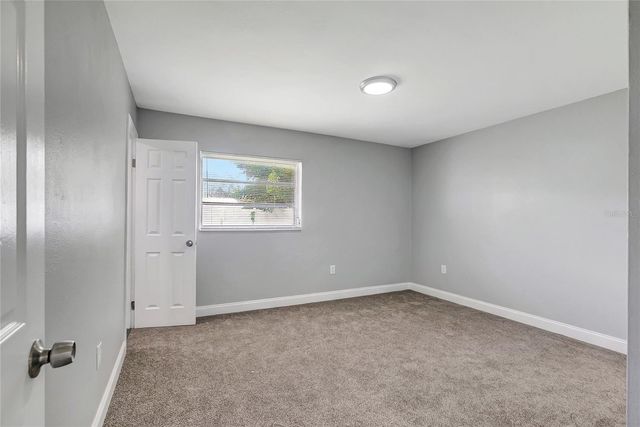 1002 N BRACEWELL DRIVE, Plant City, FL 33563