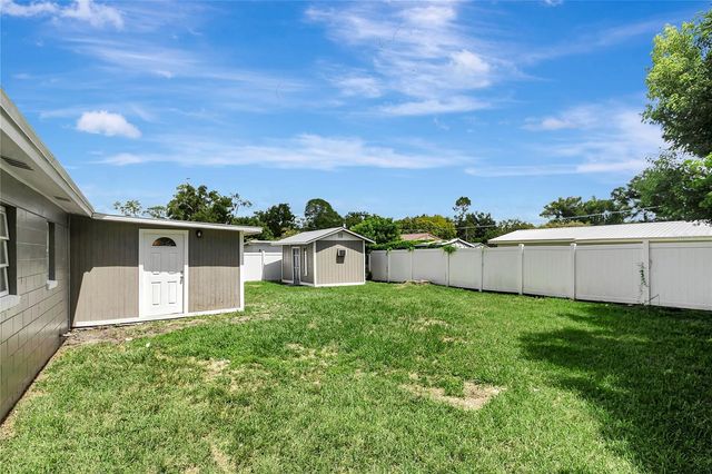 1002 N BRACEWELL DRIVE, Plant City, FL 33563