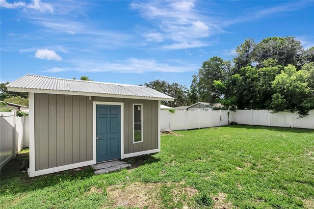 1002 N BRACEWELL DRIVE, Plant City, FL 33563