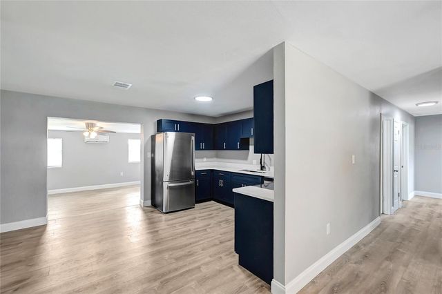 1002 N BRACEWELL DRIVE, Plant City, FL 33563