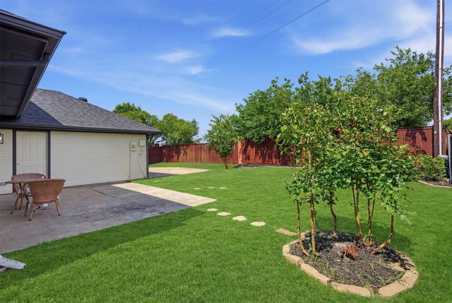 4106 Ridgecrest Trail, Carrollton, TX 75007