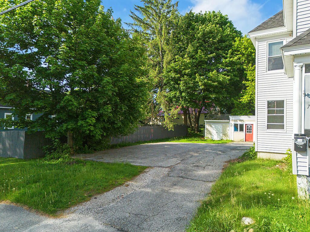 71 Warren Avenue, Lewiston, ME 04240 — photo 4
