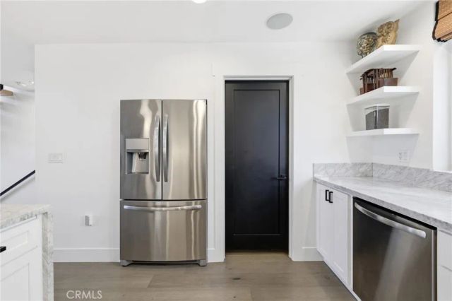11324 Victory Boulevard, North Hollywood, CA 91606